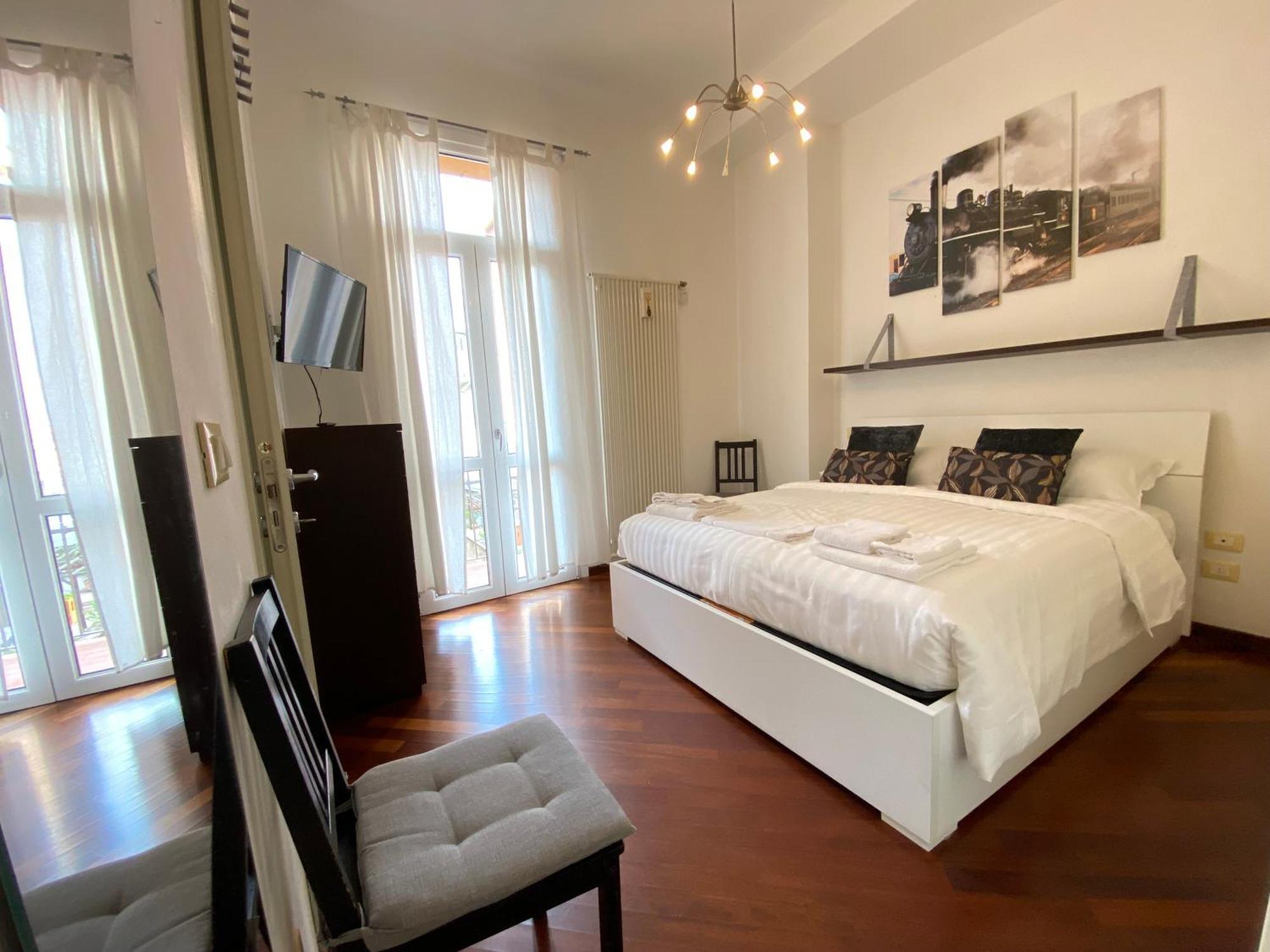 Avantgard Rooms Western Station Bologna Luaran gambar